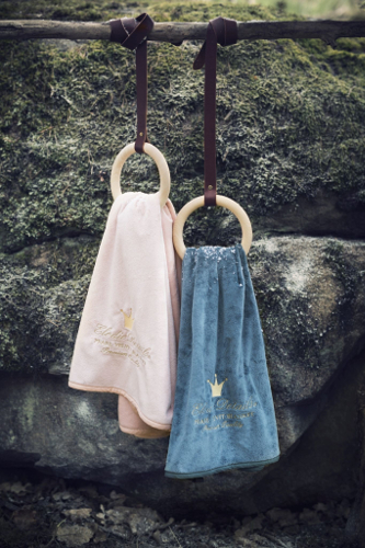pol_pl_Elodie-Details-kocyk-Pretty-Petrol-2871_4