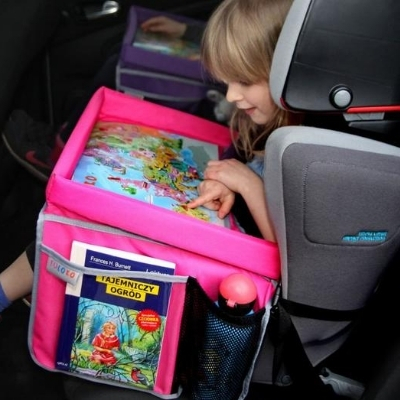 Co się przyda podczas podróży z dzieckiem? Przeczytaj na blogu!