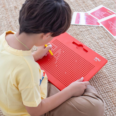 Zabawki na podróż samolotem z dzieckiem