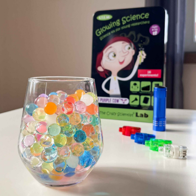 Kulki hydrożelowe. Pomysły na zabawę i eksperymenty.