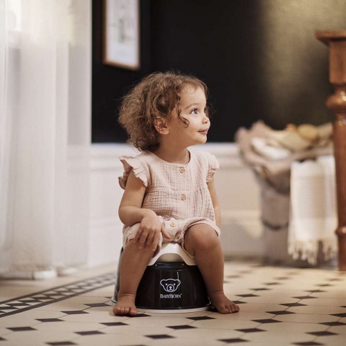 Jakie akcesoria przydadzą się przy odpieluchowaniu dziecka?