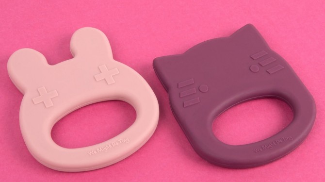 Silikonowy gryzak We Might be Tiny Kot - Plum