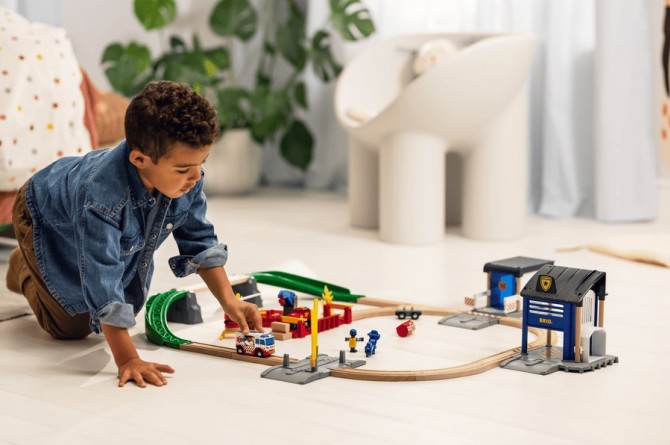 Zestaw Kolejki Deluxe BRIO World - Straż Pożarna i Policja