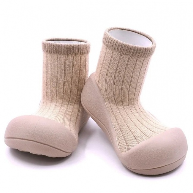 Oddychające antypoślizgowe buciki Attipas - Pallet White Chocolate M