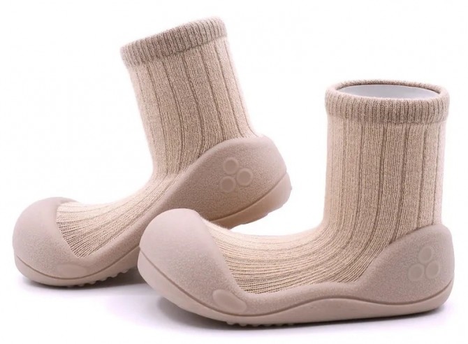 Oddychające antypoślizgowe buciki Attipas - Pallet White Chocolate M