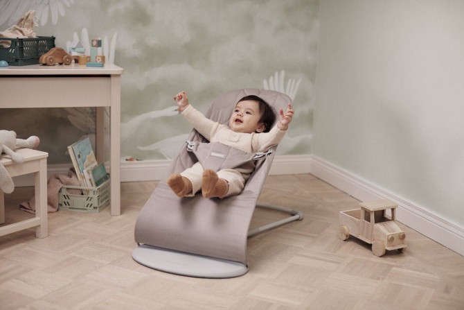 Leżaczek BabyBjorn - prezent wyprawkowy