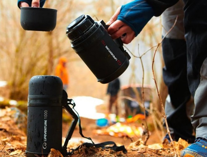 Termos 1000 ml z rączką i kubkiem do picia Lifeventure