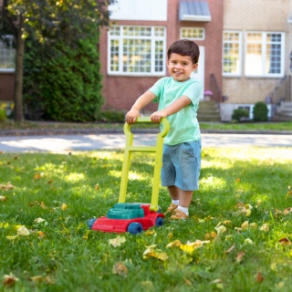 Kosiarka w dziecięcym wydaniu B. Toys - Mini Mower