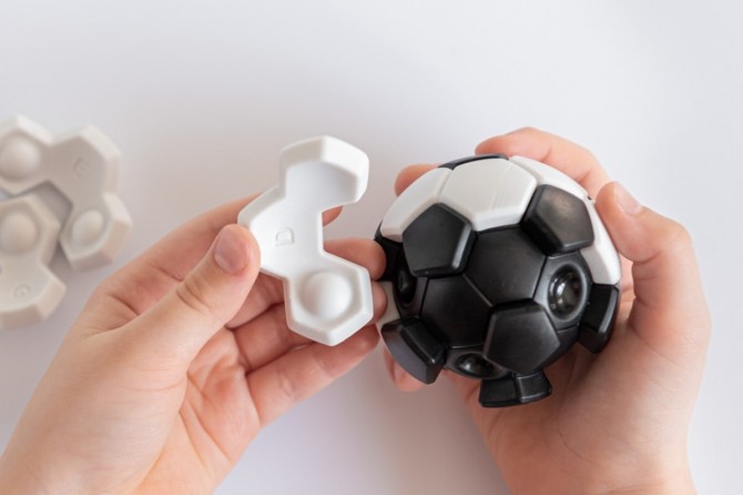 Gra logiczna Smart Games - Plug & Play Ball