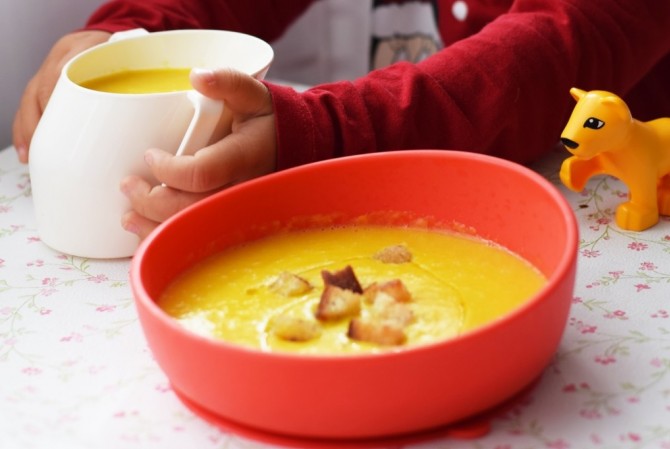 OUTLET Miseczka - Talerzyk Doidy Bowl z przyssawką - czerwony
