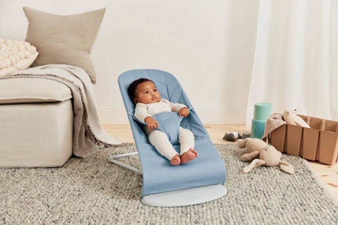 Leżaczek BabyBjorn - prezent wyprawkowy