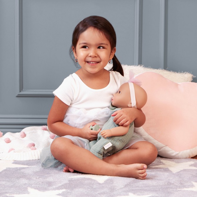 Lalka miękka bobas z ubrankiem LullaBaby