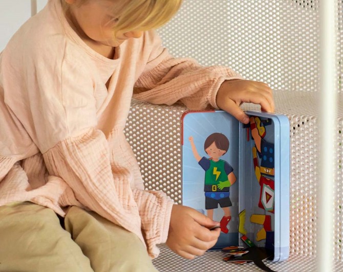 Układanka magnetyczna Apli Kids w metalowym opakowaniu - Superbohaterowie