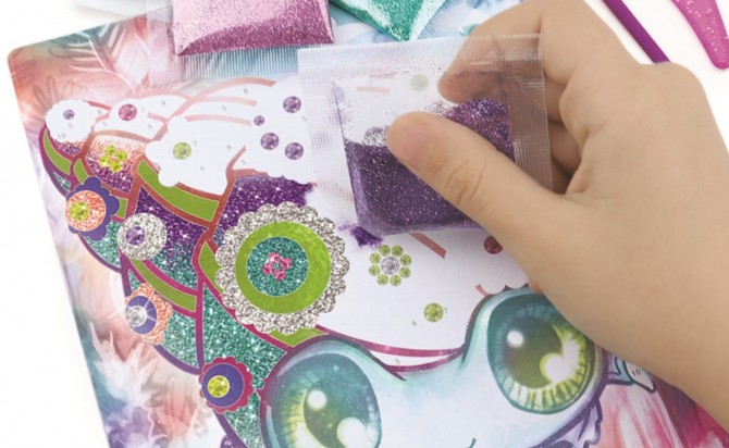 Zestaw kreatywny do kalkomanii z brokatem i kryształkami Nebulous Stars - Marinia 7+