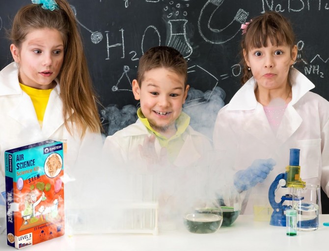 Zestaw do robienia eksperymentów The Purple Cow Einstein - Nauka o powietrzu