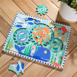 Drewniane puzzle z obracającymi się kołami zębatymi Melissa & Doug - Underwater Gear