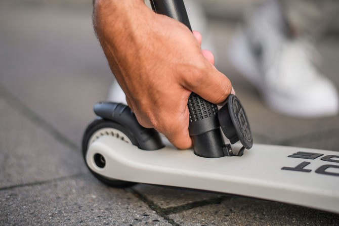 Hulajnoga z regulacją 2w1 Scoot Ride beż