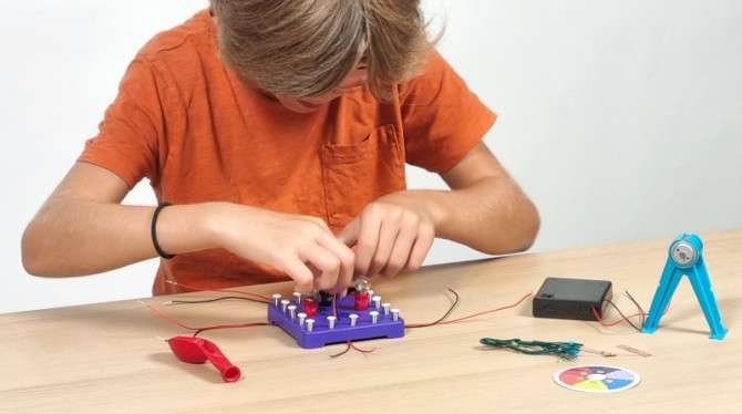 Zestaw z elektryką dla dzieci Buki