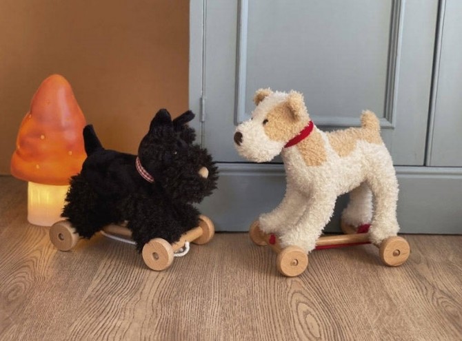 Pluszowy piesek Walter do ciągnięcia Egmont Toys