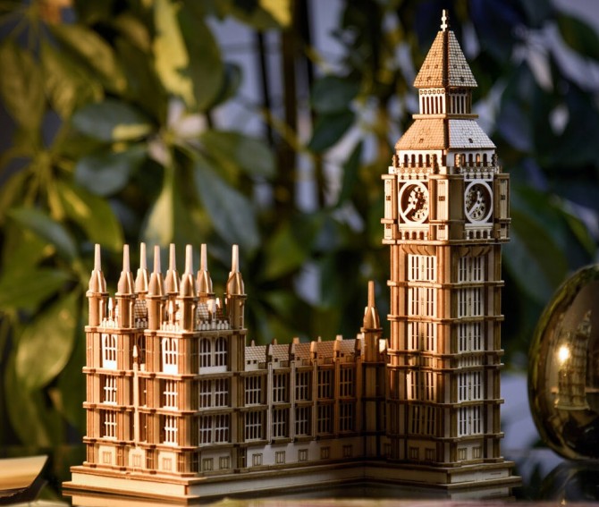 Model 3D do składania marki Little Story - Big Ben