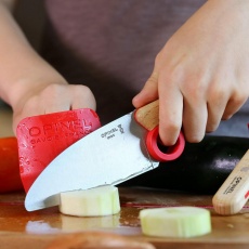 Bezpieczny nóż i osłonka na palce dla dzieci Opinel - Le Petit Chef Red