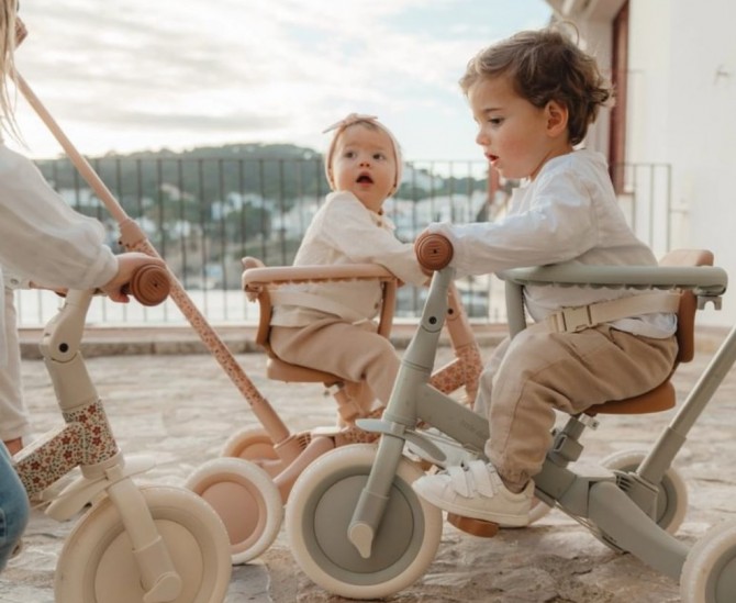 Rowerek trójkołowy 4w1 z rączką Little Dutch Sunny Flower z rączką i szelkami