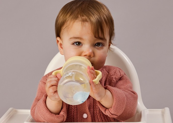 Innowacyjny bidon ze słomką B.box - Looney Tunes