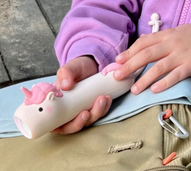 Latarka silikonowa Jednorożec Rabbit & Friends na USB - Pinky