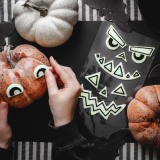 Żelowe świecące w ciemności naklejki na dynię Party Deco