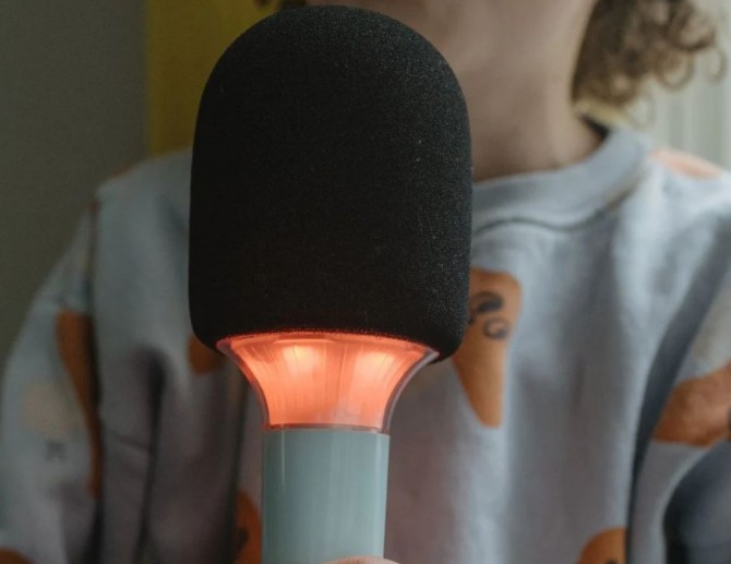 Mikrofon karaoke z podświetleniem LED Kidymic Kidywolf