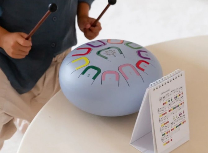 Instrument, bębenek dla dzieci do terapii muzycznej Tambu niebieski