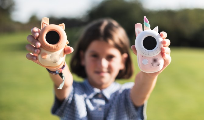 Walkie talkie, krótkofalówka dla dzieci The Zoofamily w kolorze różowym i pomarańczowym