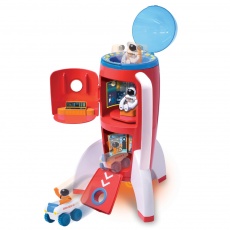 Duża rakieta kosmiczna z astronautami Buki