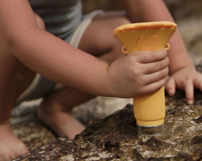 Mikroskop dziecięcy do ręki x1000 KidLupe - pastelowy róż lekki na USB