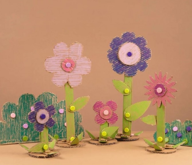 Kolorowe nakładki na śrubki Makedo do ozdobienia kartonowych konstrukcji