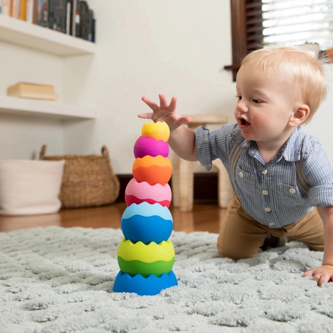 Niezwykła piramida Fat Brain Toys - Tobbles Neo