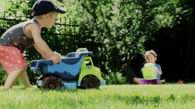 Olbrzymia ciężarówka - wywrotka B. Toys Colossal Cruiser