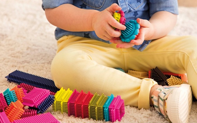 Klocki jeżyki w słoju - Stackadoos B. Toys