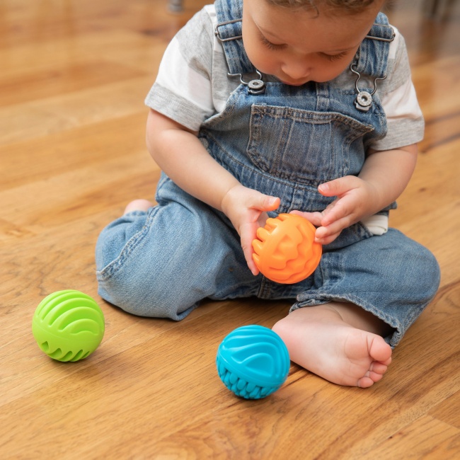 Sensoryczne kule Fat Brain Toys
