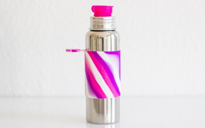 Termobutelka Pura Kiki ze słomką 260ml - różowa osłonka swirl