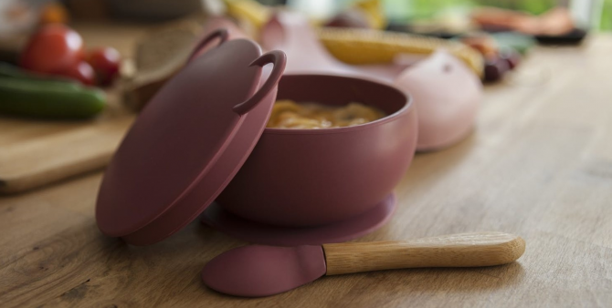 Miseczka silikonowa z pokrywką Minikoioi - zielona