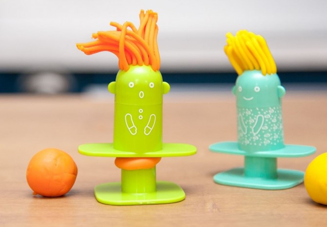 Zestaw z masą plastyczną Djeco - Salon fryzjerski