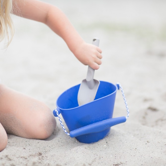 Zestaw zabawek do piasku Scrunch - Musztardowy