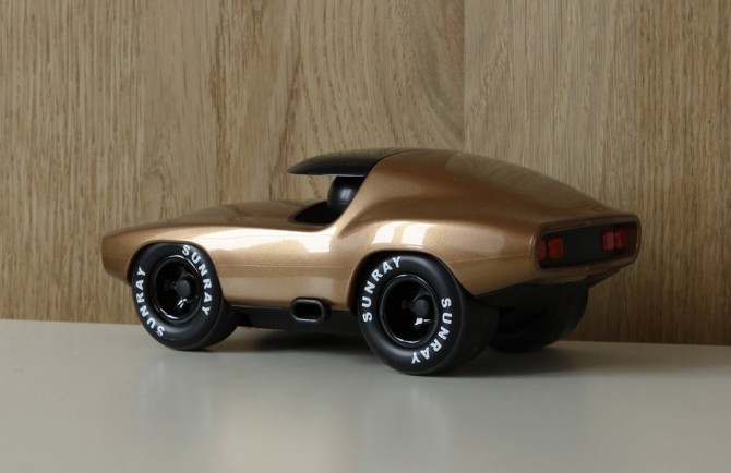 Samochód sportowy Leadbelly Playforever - Burnside