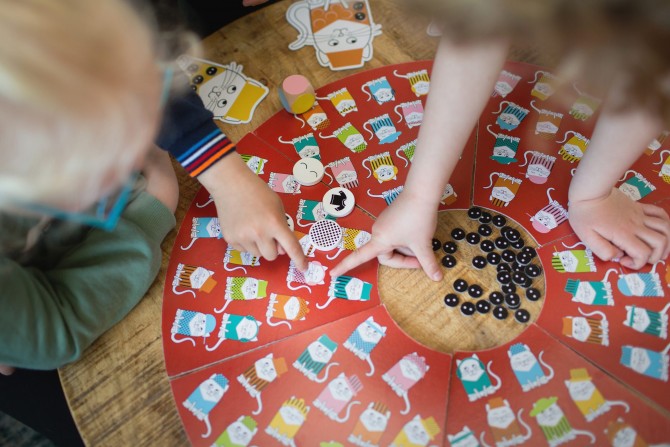 Gra obserwacyjna BS Toys - Kot w kapeluszu