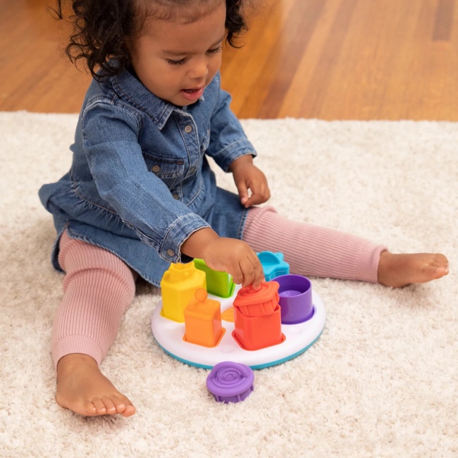 Sorter Fat Brain Toys - Plugzy