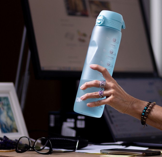 Butelka do picia 1000 ml ION8 - Motivator Blue