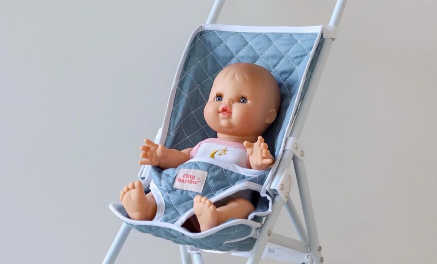 Zestaw Tiny Tummies magiczna butelka i słoiczek Tiny Harlow - Christmas Candy Cane