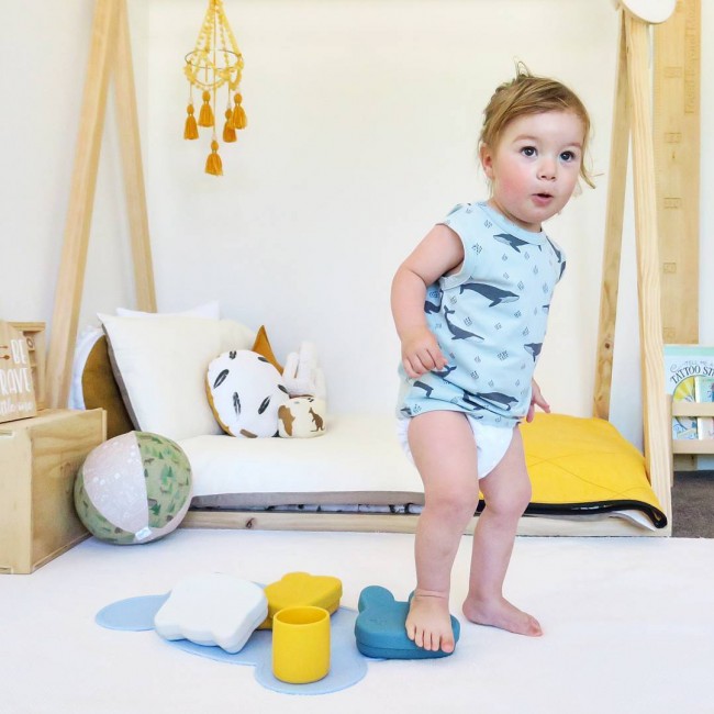 Silikonowy kubek We Might Be Tiny - Yellow