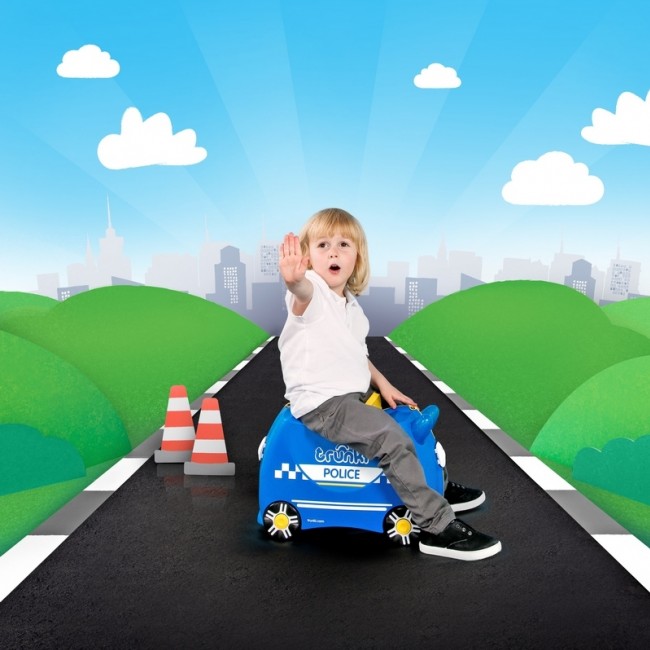 Jeżdżąca walizeczka Trunki - Radiowóz Percy